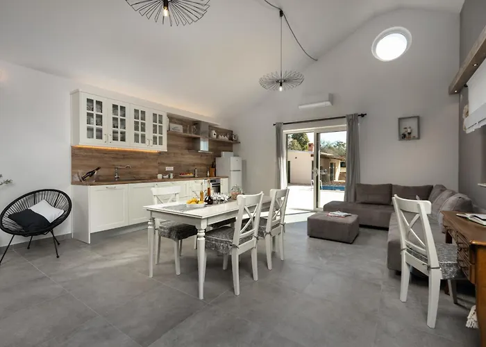 Oliveto With Pool Donji Kasic