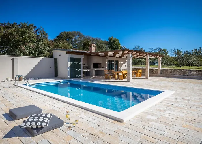 Вилла Oliveto With Pool Donji Kasic